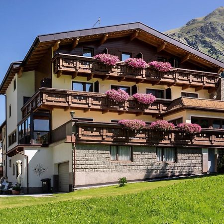 Hotel Haus Elisabeth Sankt Leonhard im Pitztal Esterno foto