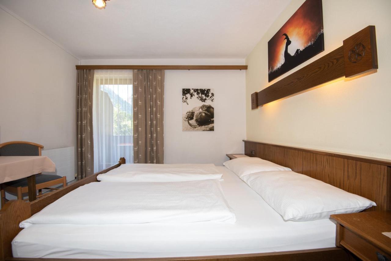Hotel Haus Elisabeth Sankt Leonhard im Pitztal Esterno foto