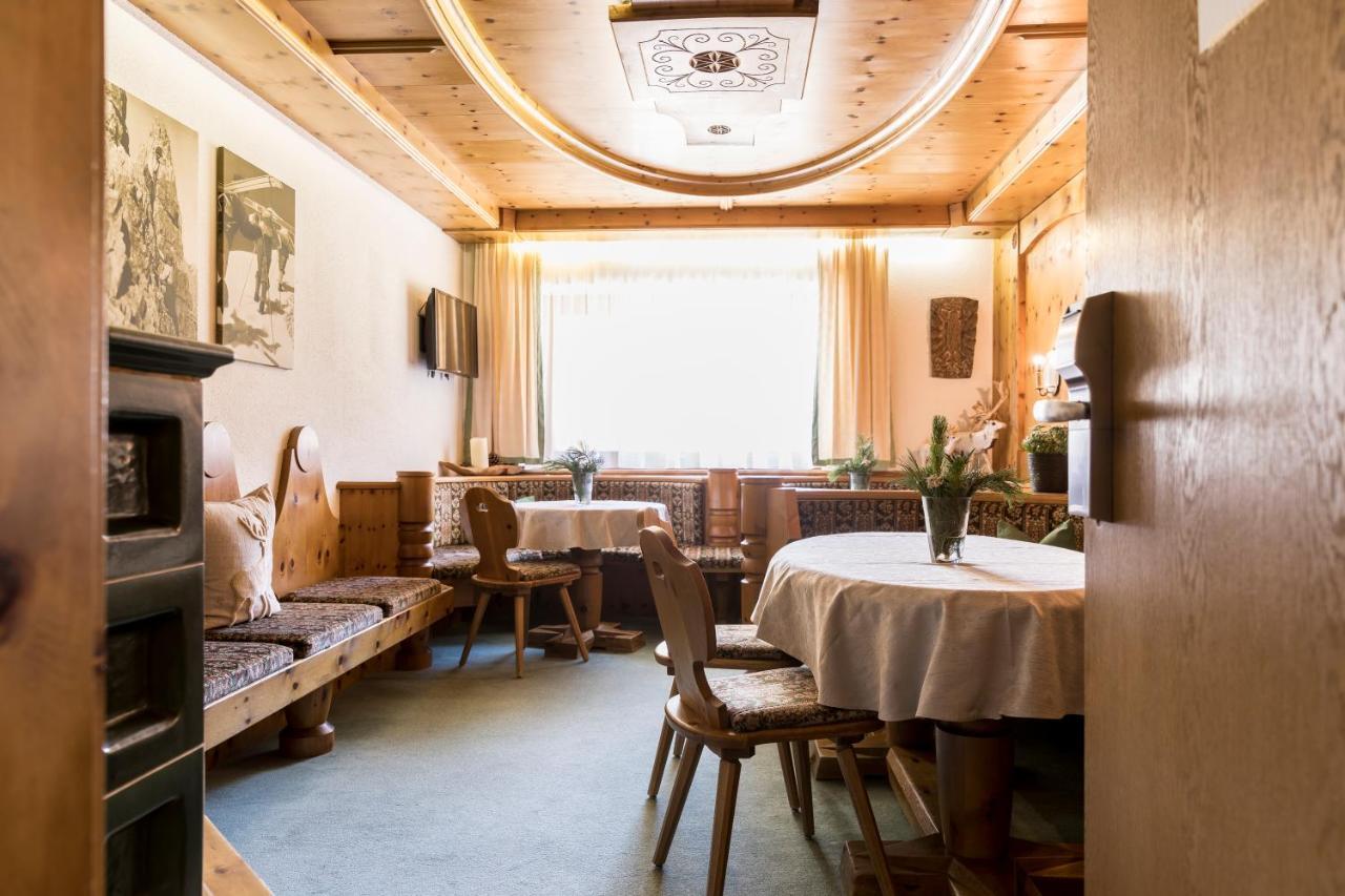 Hotel Haus Elisabeth Sankt Leonhard im Pitztal Esterno foto