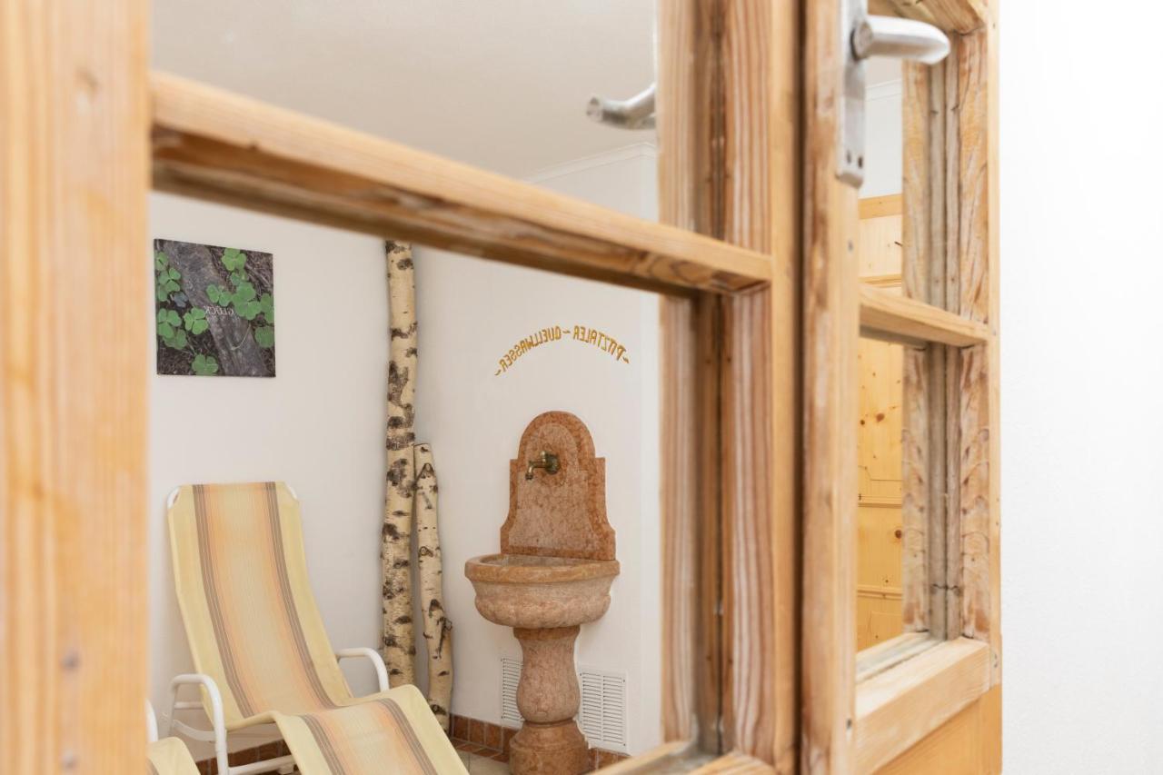 Hotel Haus Elisabeth Sankt Leonhard im Pitztal Esterno foto