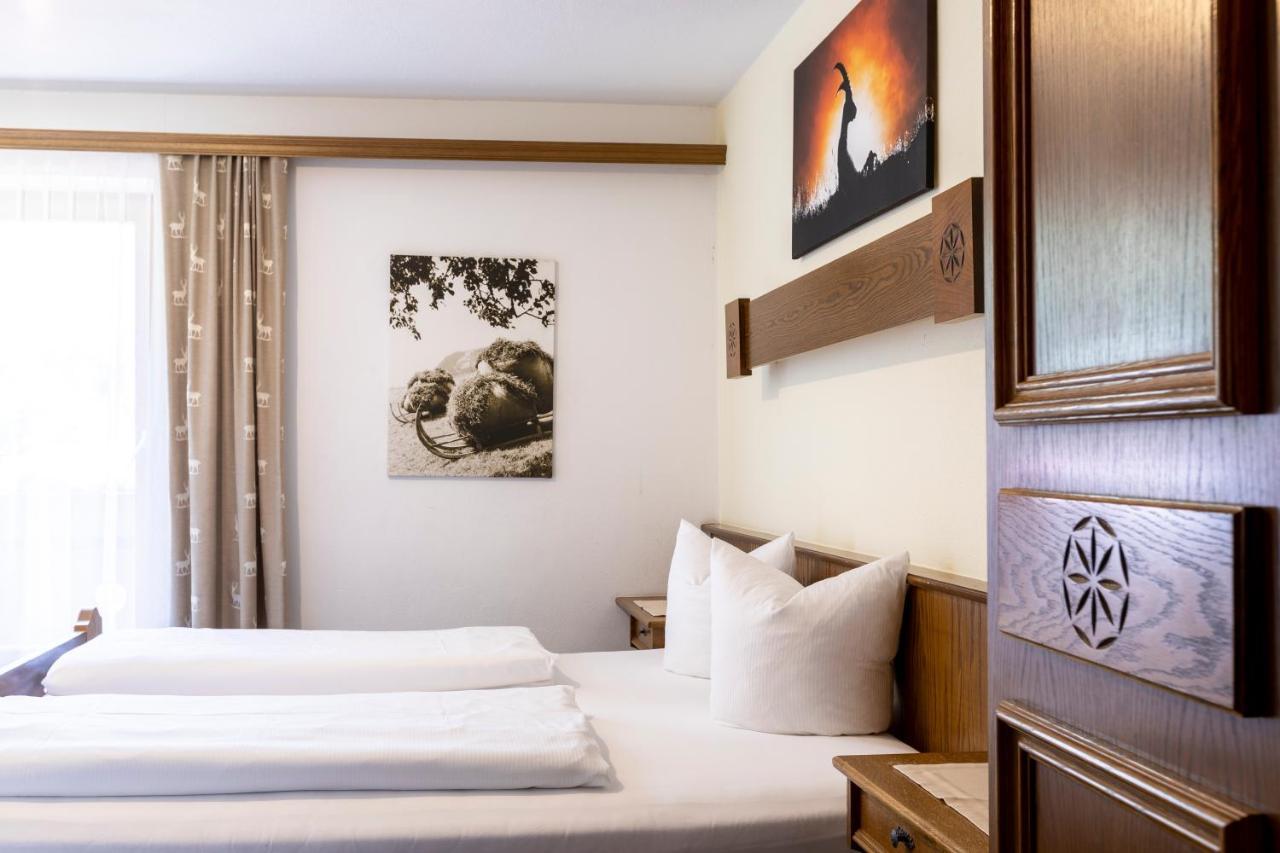 Hotel Haus Elisabeth Sankt Leonhard im Pitztal Esterno foto