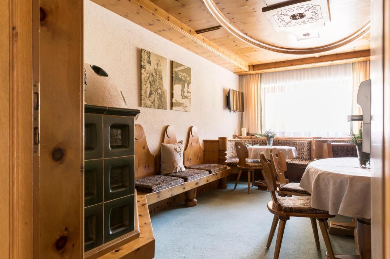 Hotel Haus Elisabeth Sankt Leonhard im Pitztal Esterno foto